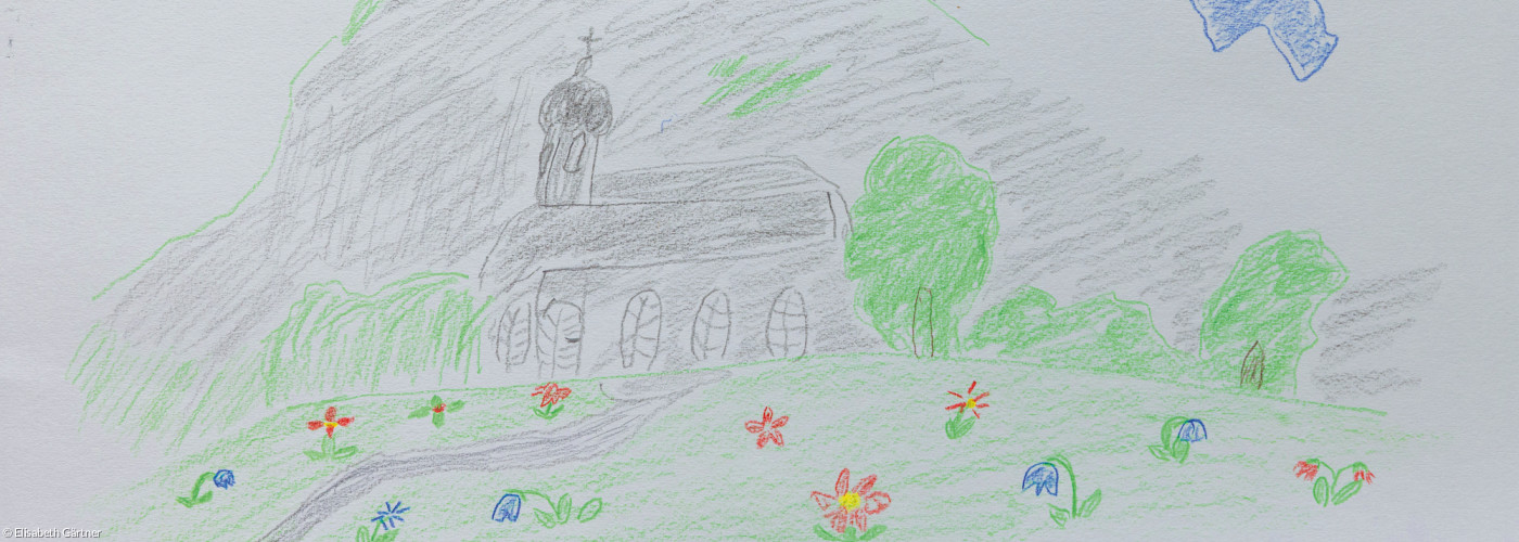 Buntstiftzeichnung Kirche vor Berg mit Sonne und Wolken